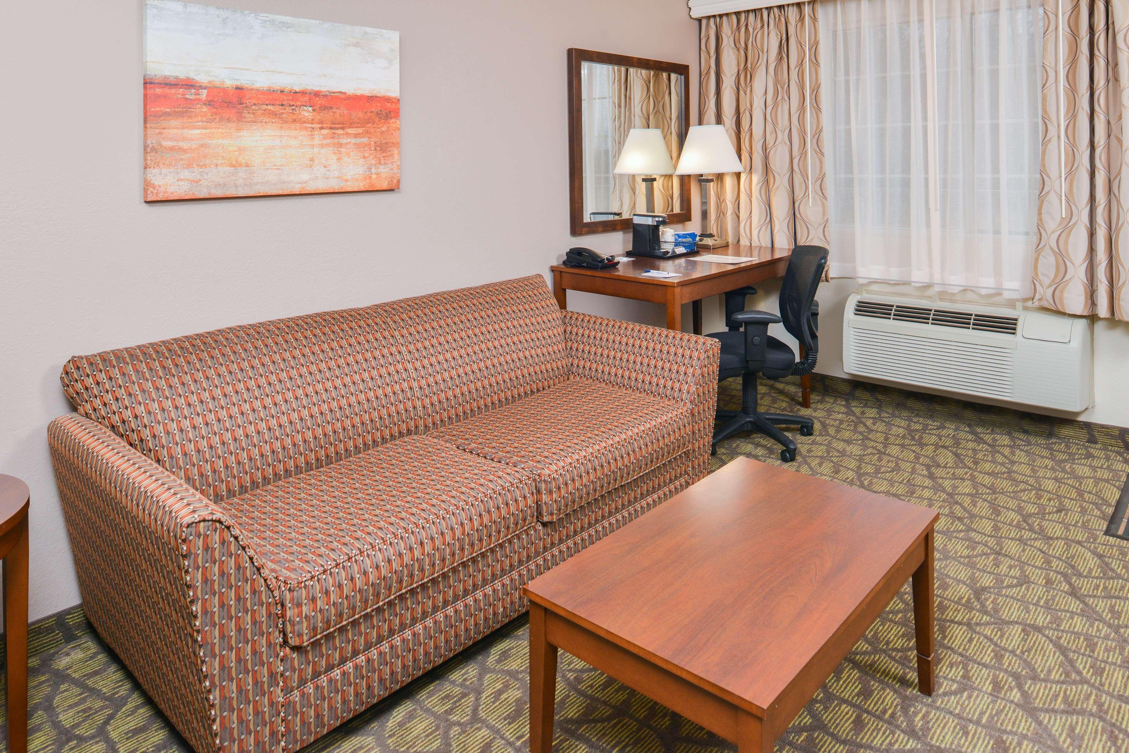 Best Western Of Hartland Екстериор снимка