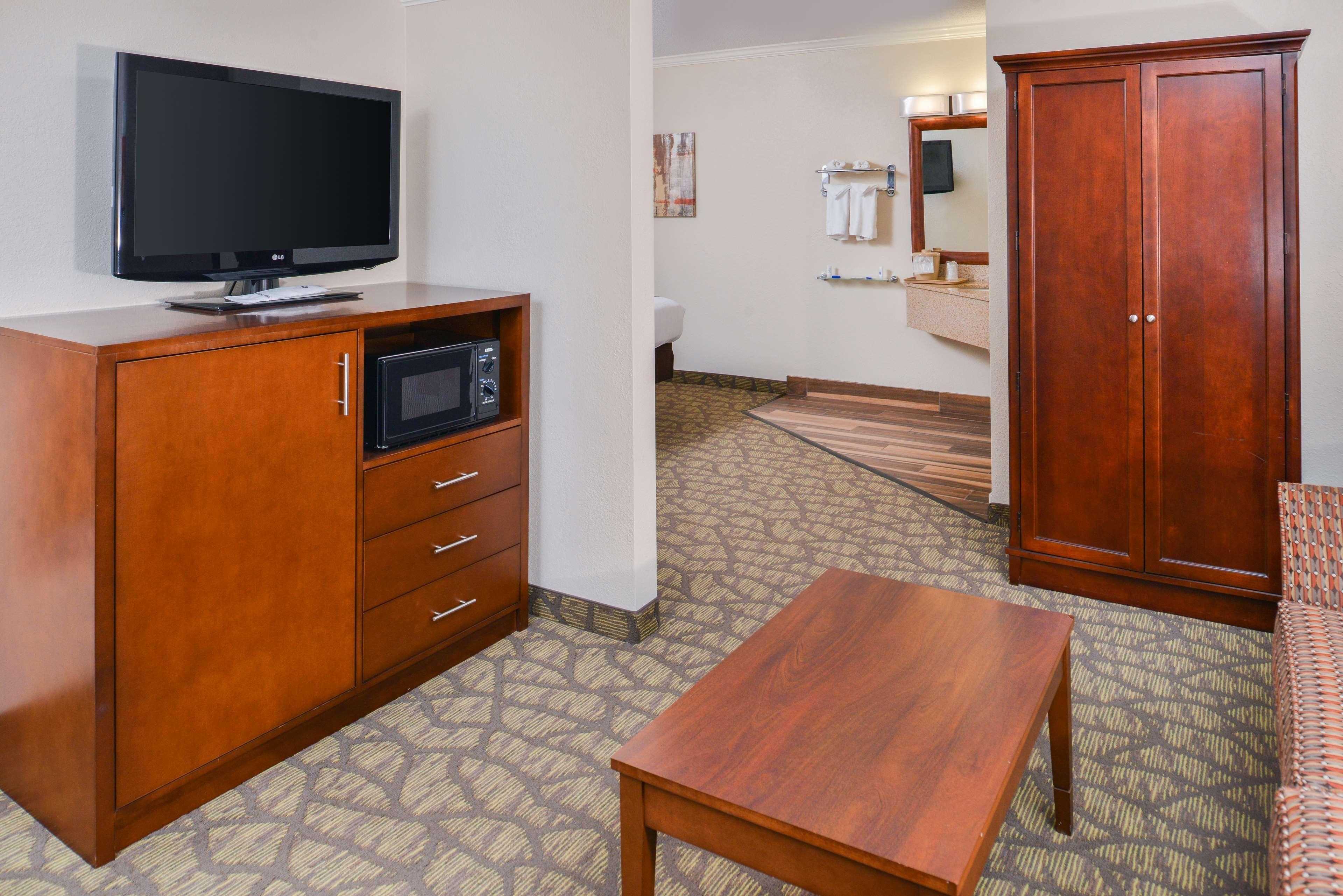 Best Western Of Hartland Екстериор снимка
