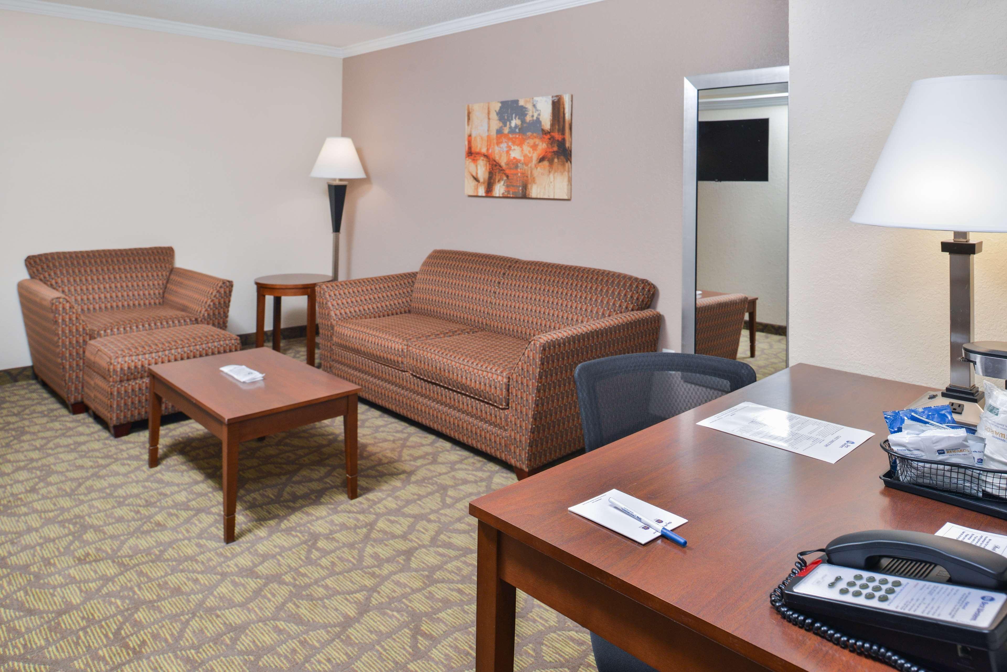 Best Western Of Hartland Екстериор снимка
