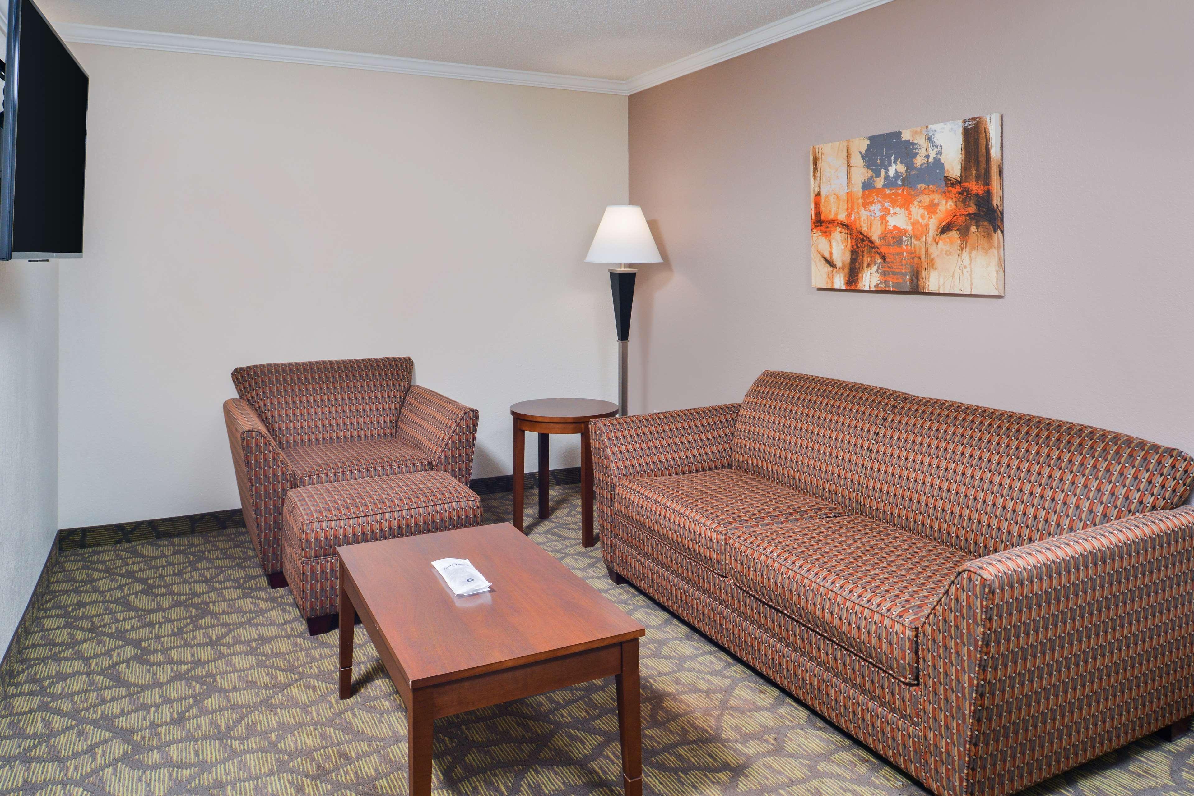 Best Western Of Hartland Екстериор снимка