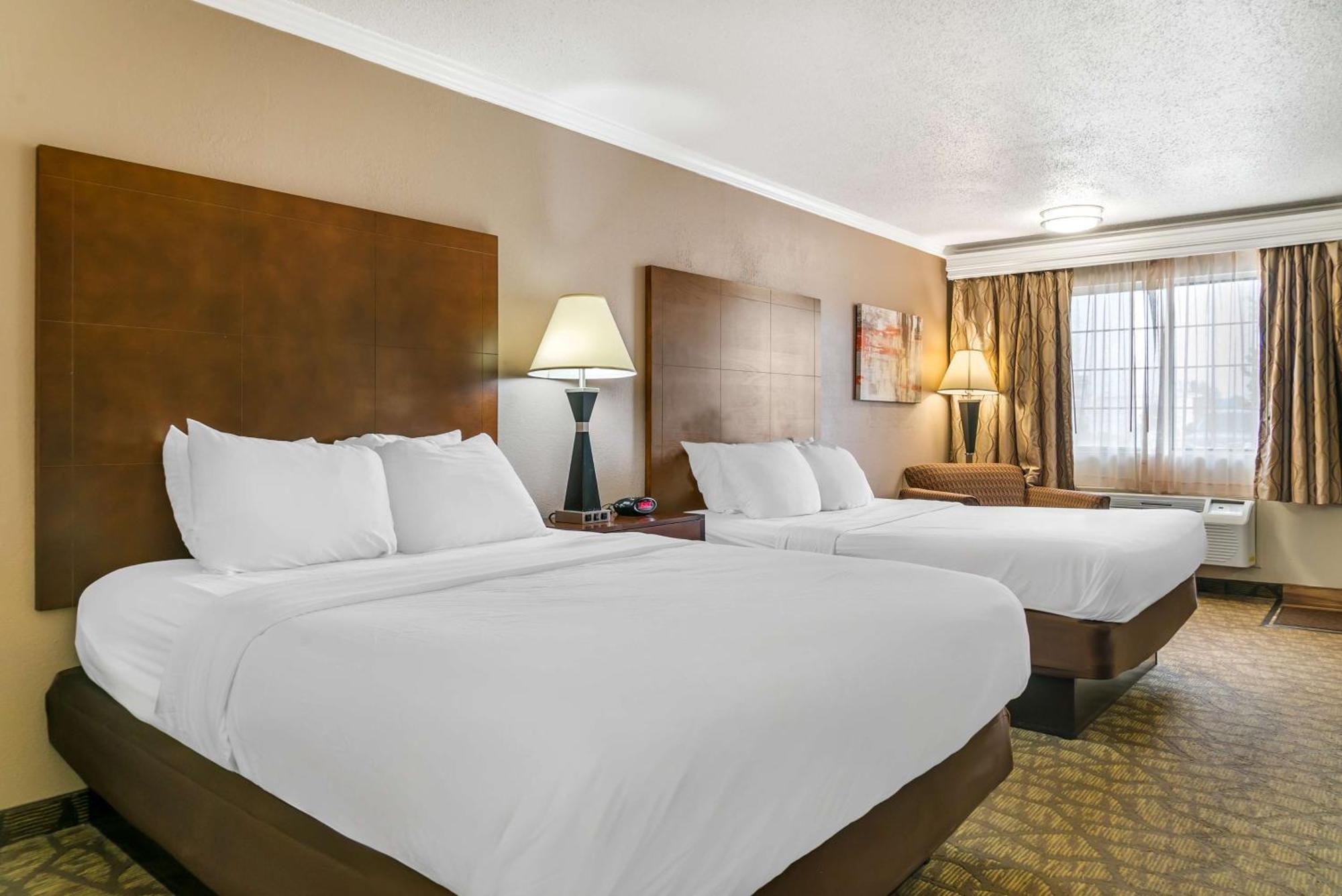 Best Western Of Hartland Екстериор снимка