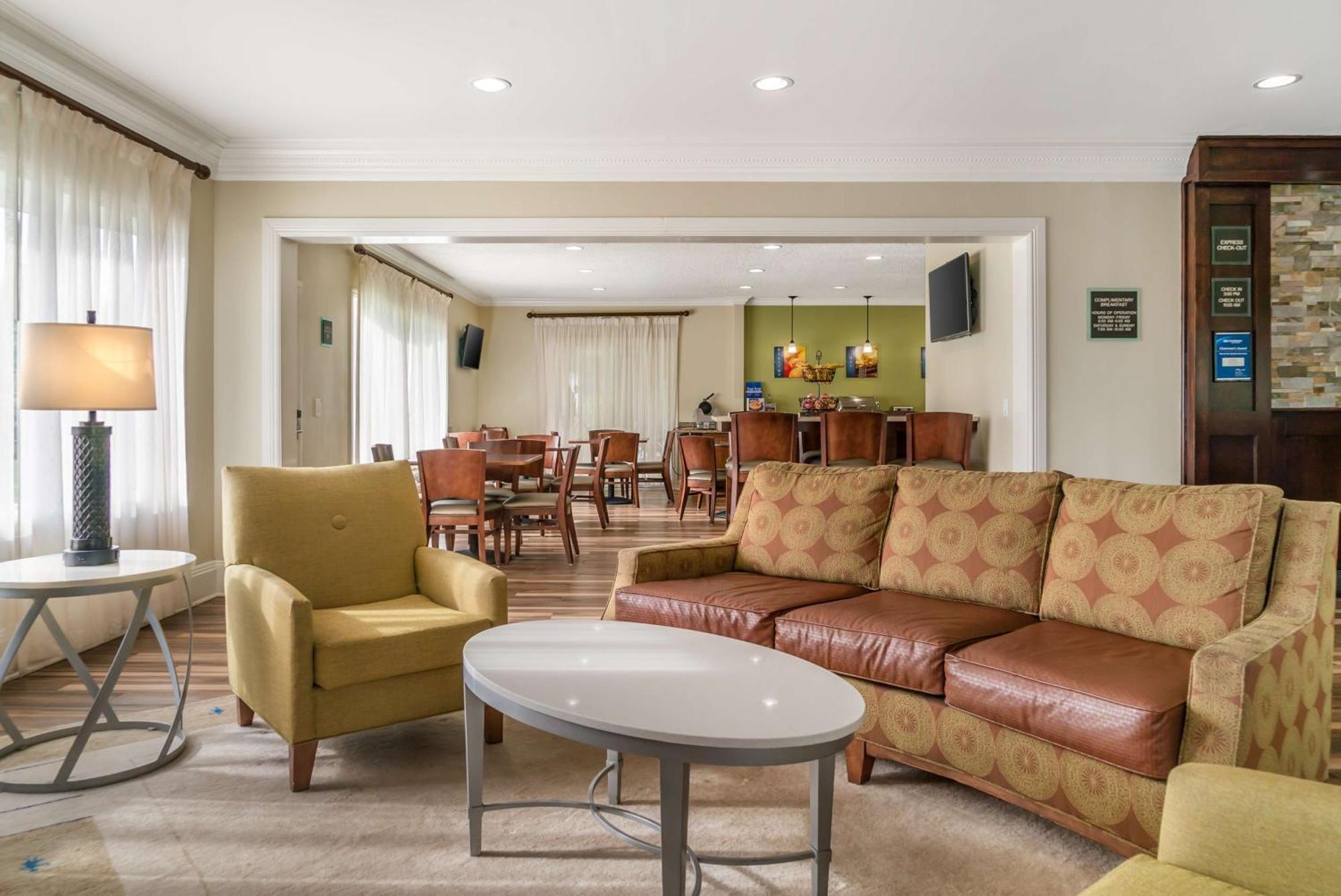 Best Western Of Hartland Екстериор снимка